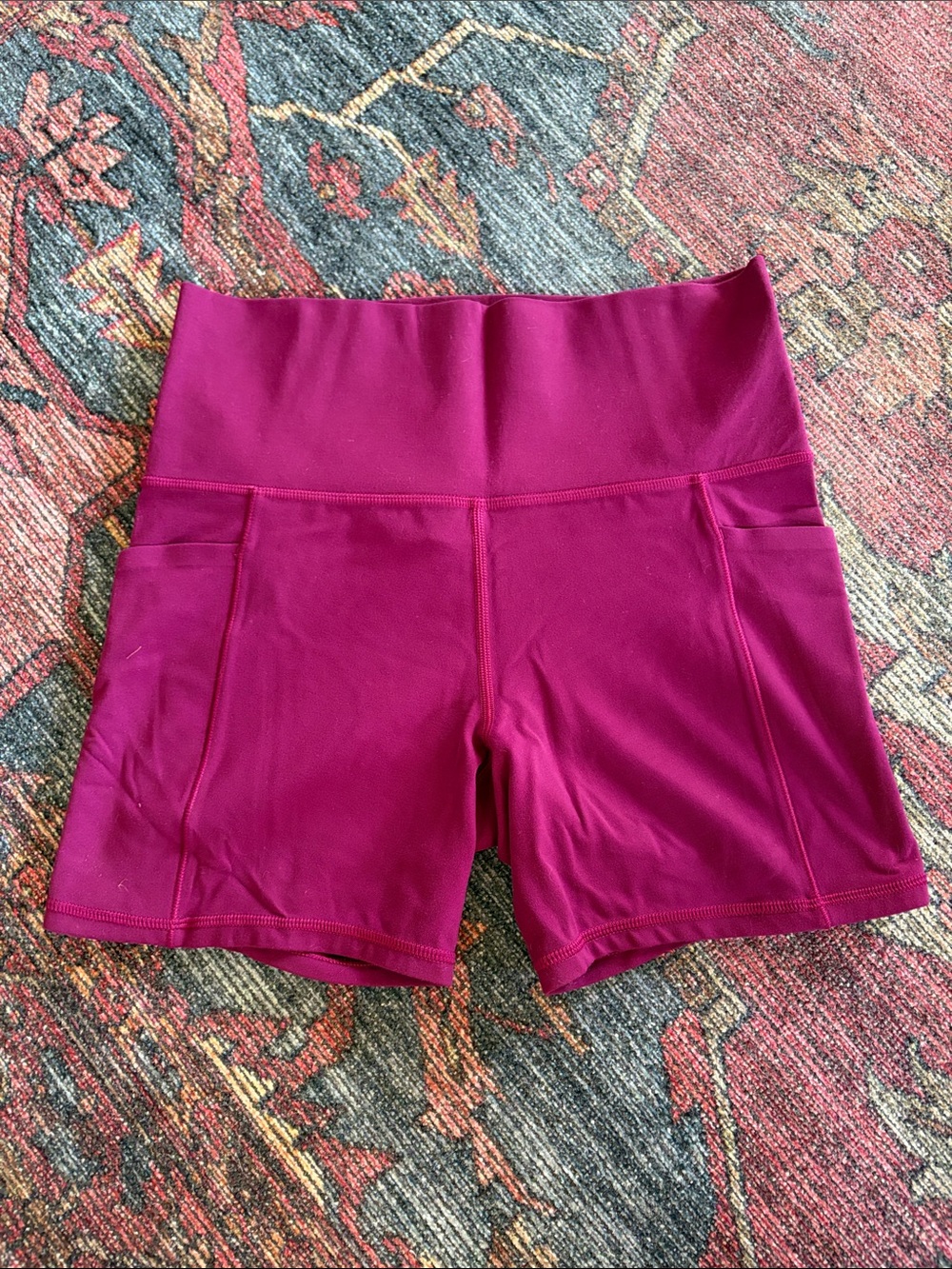 Athleta Salutation 5” Short